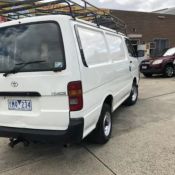2002 TOYOTA HIACE Manual Van