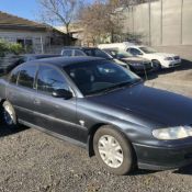 2001HoldenCommodoreEXECUTIVEAutomaticSedan_2.jpg