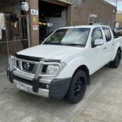 NISSAN NAVARA DUAL CAB 4X4