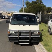 1995 Toyota Hiace Van/Minivan 6 seater