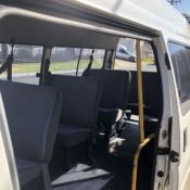 TOYOTA 2002 AUTOMATIC HIACE 13 SEATER COMMUTER